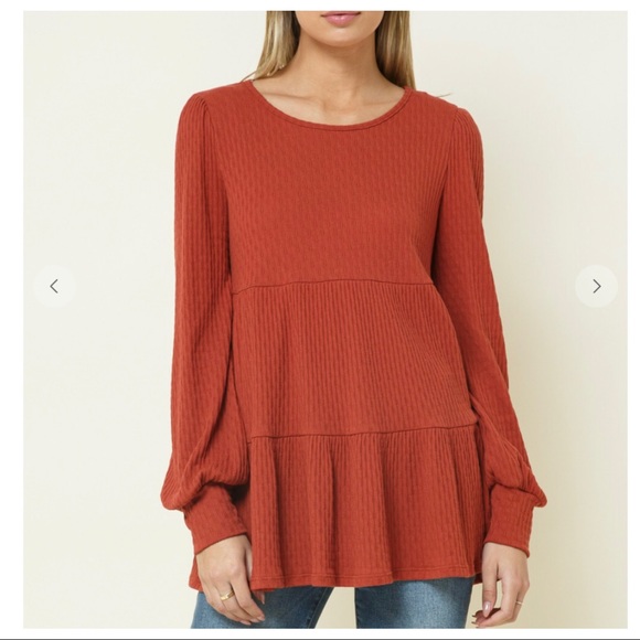 Chic And Fabulous Solid Long Sleeves Tiered Tunic Top - Picture 4 of 6